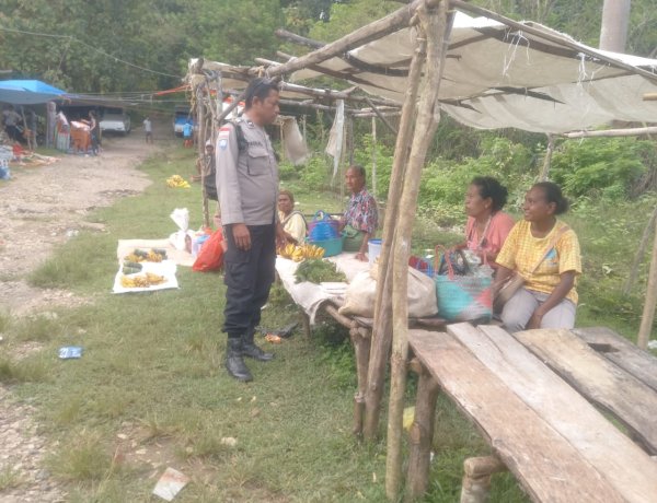 Bhabinkamtibmas Polsek Polen Imbau Warga Antisipasi TPPO, Kewaspadaan Bencana Alam dan Larangan Judi serta Miras di Desa Puna