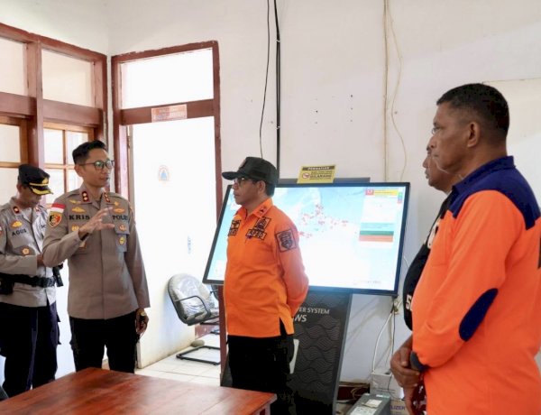 Laksanakan perintah Kapolda NTT, Kapolres TTS Berkoordinasi Dengan BPBD Terkait Gempa Bumi M 7,7 Yang Terjadi di Pulau Flores