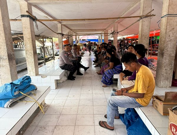 Sapa Pedagang Pasar Niki-Niki, Polsek Amanuban Tengah Gelar 