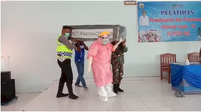 Personil Polres TTS dan Instansi Terkait Melaksanakan Latihan Pemulasaran dan Pemakaman Jenasah Covid – 19