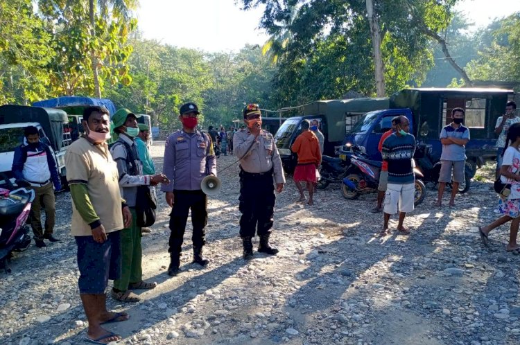 Patroli dan Pantau Pasar Mingguan, Kapolsek Batu Putih  Imbau Cegah Covid-19