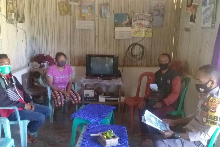 Cegah Penyebaran Covid 19, Bhabinkamtibmas Gencar Berikan Imbauan