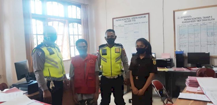 Unit Laka Lantas  Polres TTS tahap II kasus Laka Lantas