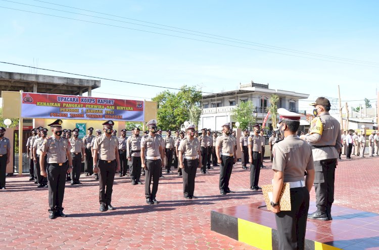Puluhan Personil Polres TTS Mendapat Kenaikan Pangkat