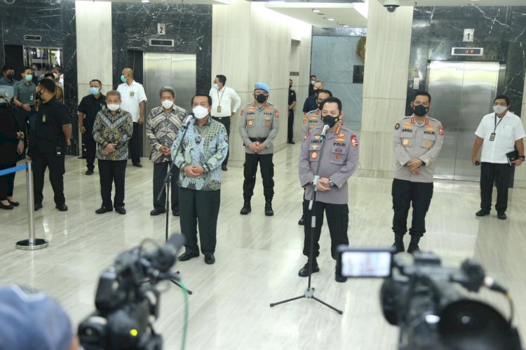 Silaturahmi Ke Mahkamah Agung, Kapolri Bahas Tilang Elektronik 