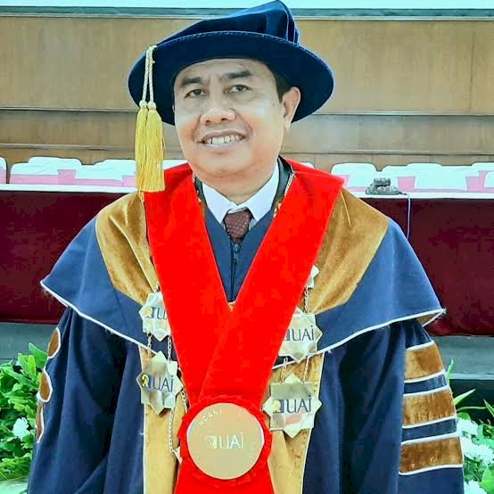 Pakar Hukum Sebut Kerumunan di Maumere Bukan Pidana, Wajar Kalau Laporan Warga Ditolak
