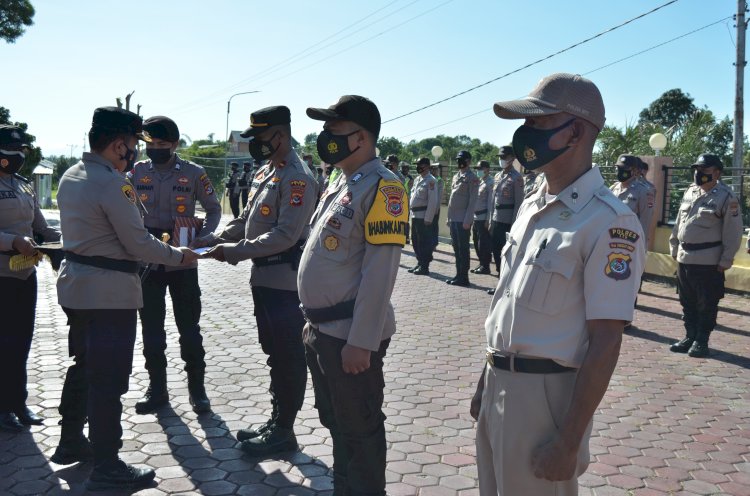 Kapolres TTS Tiap Bulan Beri Reward Kepada Personil Yang Berprestasi