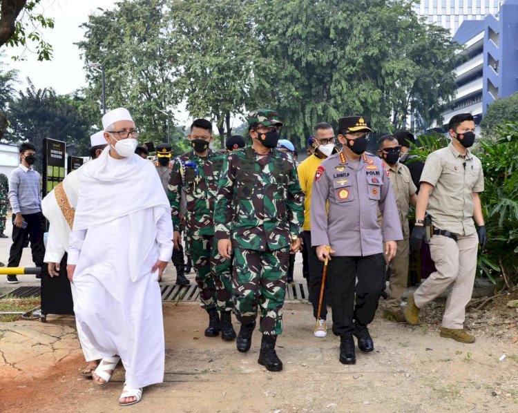 Ditarget 4.500 Orang, TNI-Polri Gelar Vaksinasi Massal Bareng Rabithah Alawiyah di Cibis Park