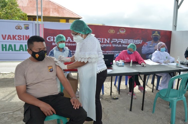 Di Gerai Vaksin Presisi Polres TTS, Sejumlah Personil Polres TTS Divaksin Dosis ke Dua