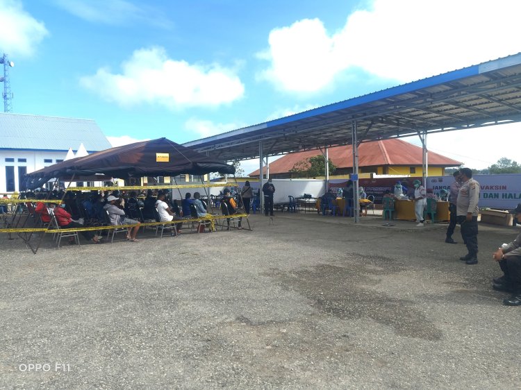 Ratusan Warga serbu Gerai Vaksin Presesi Polres TTS