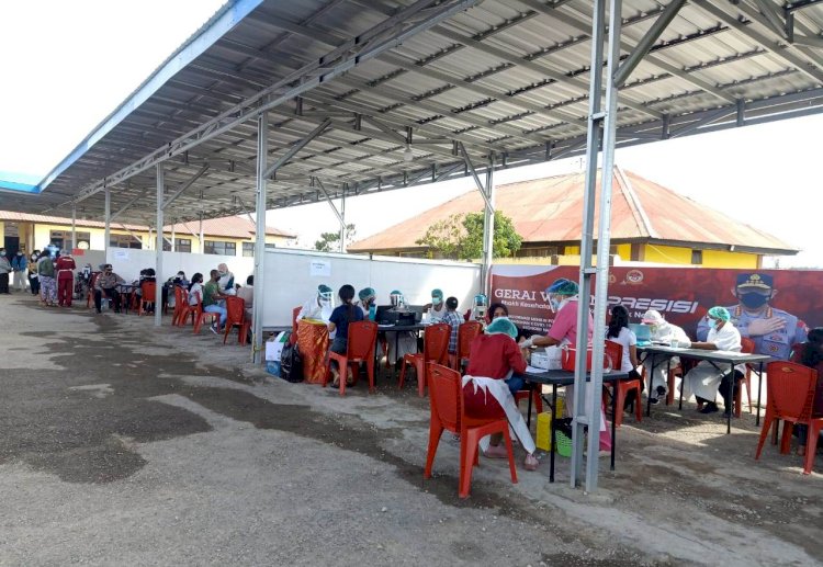 Ratusan Warga TTS Datangi Gerai Vaksin Presisi Di Polres TTS