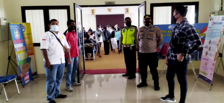 Personil Polres TTS Dikerahkan Pam Vaksinasi