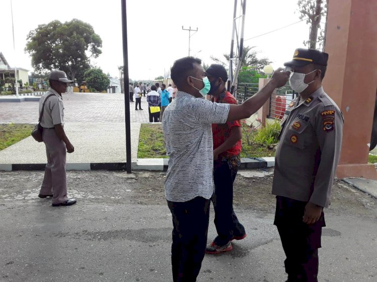 Memasuki Mapolres TTS , Masyarakat dan Anggota Wajib Patuhi Prokes Cegah Covid-19