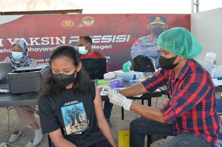 Di Gerai Vaksin Presesi Polres TTS, Polres TTS Gencar Melaksanakan Vaksinasi Covid-19 