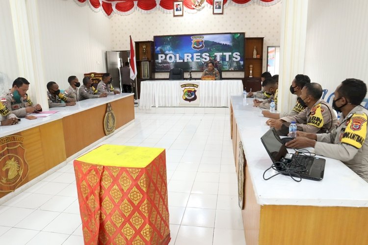 Buka Sosialisasi BT-PKLWN, Kapolres TTS: Datakan Dengan Sebaik-baiknya Warga Yang Berhak dan Layak Menerima