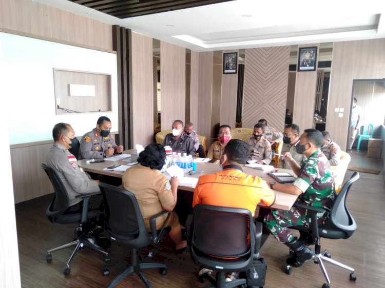 Upaya percepatan Vaksinasi dan cegah Penyebaran Covid-19, Kapolres TTS Rapat Bersama Inskait