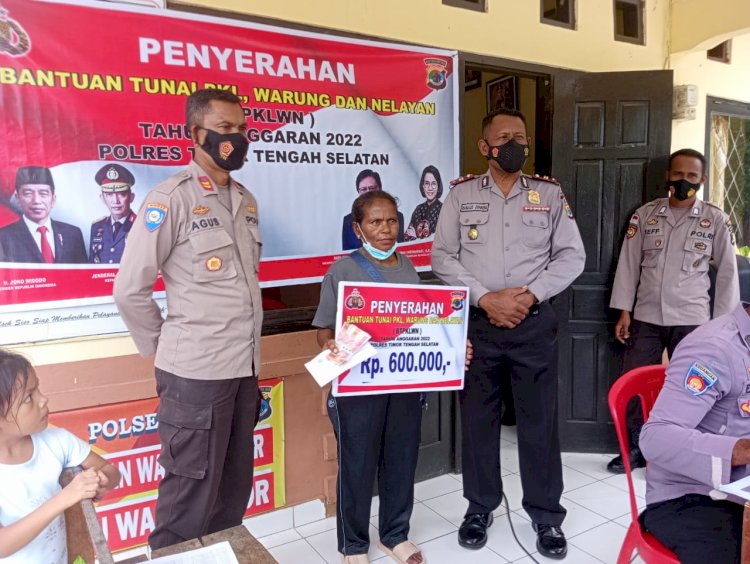 Peduli Pertumbuhan Ekonomi Pelaku Usaha Kecil, Polres TTS Gencar Salurkan BT -PKLWN