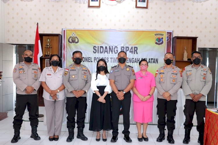 Jalani Sidang BP4R, Pasangan Sidang  Baca dan Tanda Tangan Pakta Integritas