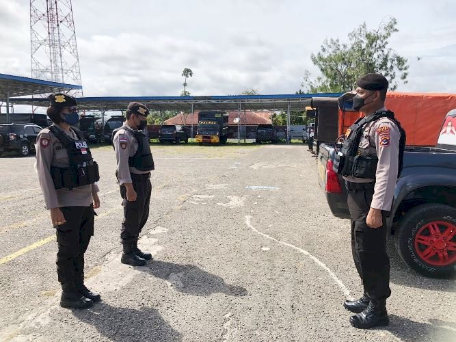 Sebelum Patroli, personil Sat Samapta Polres TTS Awali Dengan Beri APP