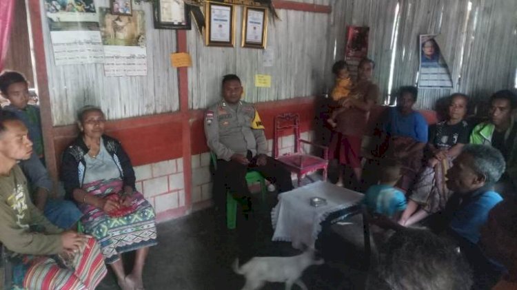 Dengan Cara Problem Solving, Bhabinkamtibmas Mediasi dan Selesaikan Persolaan Salah Paham Antar Warga