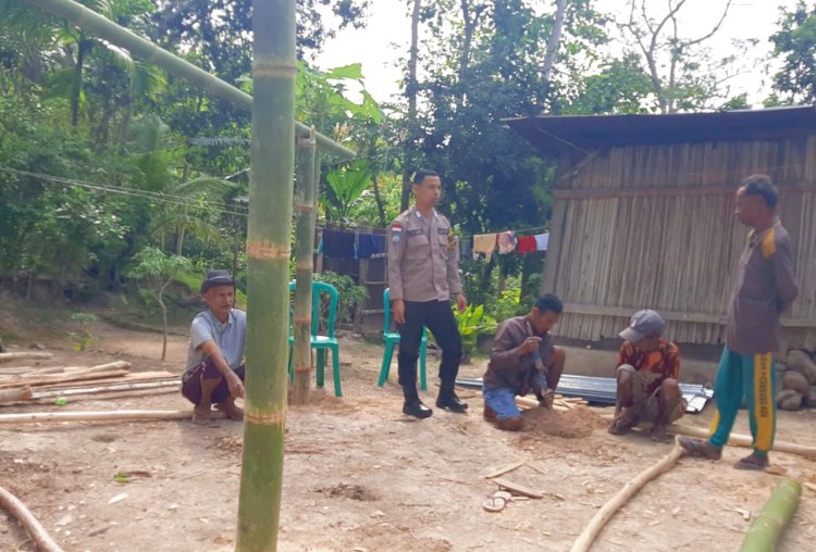 Ditengah Aktifitas Warga, Bhabinkamtibmas Selalu Hadir