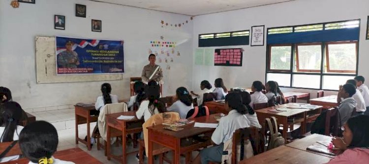 Ops Keselamatan,  Polres TTS Laksanakan Police Go To School  Sosialisasi Kamseltibcarlantas