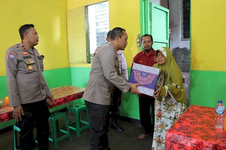 Dukung Pemulihan ODGJ, Kapolres TTS Beri Bantuan Sosial