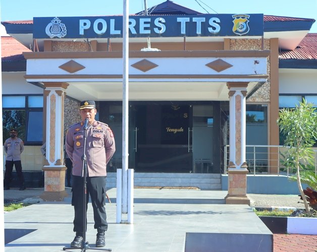 Apel Jam Pimpinan, Kapolres TTS : Cintailah Produk Lokal Asli Daerah