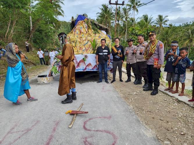 Amankan Kegiatan Masyarakat , Kapolsek Kolbano Imbau Agar Tetap Jaga Sitkamtibmas