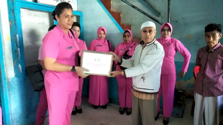 Peduli Kasih Jelang Hari Raya Idulfitri 1444 H Ketua Bhyangkari TTS Safari Ramadhan Ke Panti Asuhan