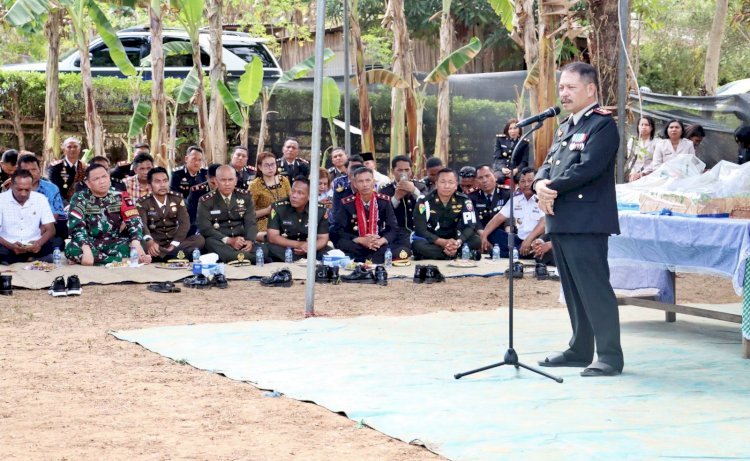 Sederhana dan Hanya Beralaskan Tikar, Kapolres Belu, AKBP Richo N.D Simanjuntak Rayakan Hari Jadi Bhayangkara ke 77 Bersama Warga Perbatasan