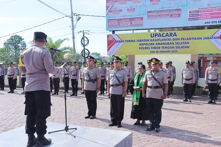 Kapolres TTS Pimpim Sertijab Kasat Lantas Dan pelantikan Kapolsek Amanuman Selatan