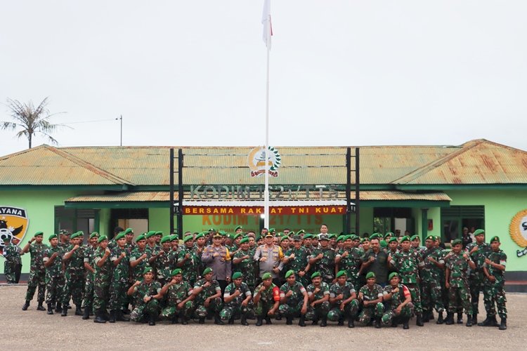 Mempererat Sinergi Antara TNI dan Polri , Kapolda NTT Kunjungan ke Kodim 1621/TTS