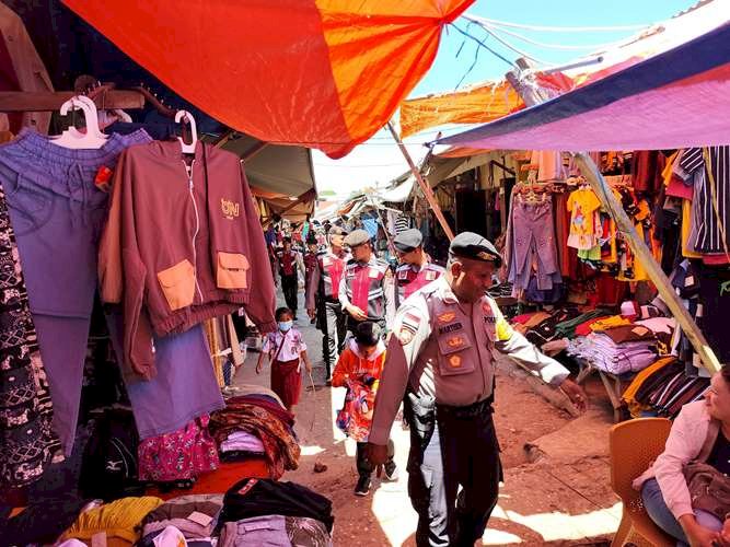 Kondusifkan Kemanaan di Tempat Keramaian, Sat Samapta Polres TTS Lakukan Patroli