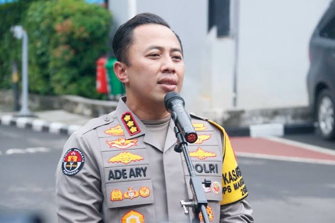 2 Pelaku Kasus Judi Online Libatkan Pegawai Komdigi Tiba di Bandara Soetta