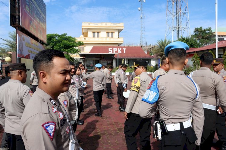 Disiplin Dalam Berpenampilan Secara Kedinasan Polri, Sipropam Polres TTS Pemeriksaan Kerapian