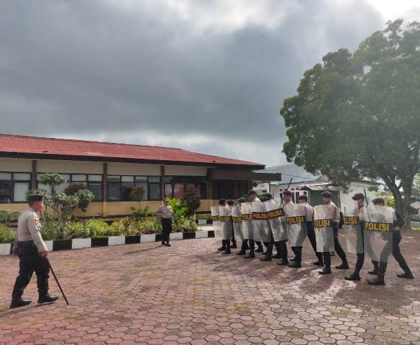 Kesiapan Personel Dalam Menghadapi Situasi Kontinjensi, Sat Samapta Polres TTS Rutin Latihan Dalmas
