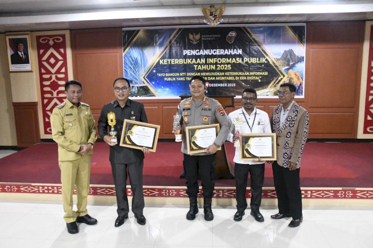 Polda NTT Raih Predikat “Menuju Informatif” di Anugerah Keterbukaan Informasi Publik 2025