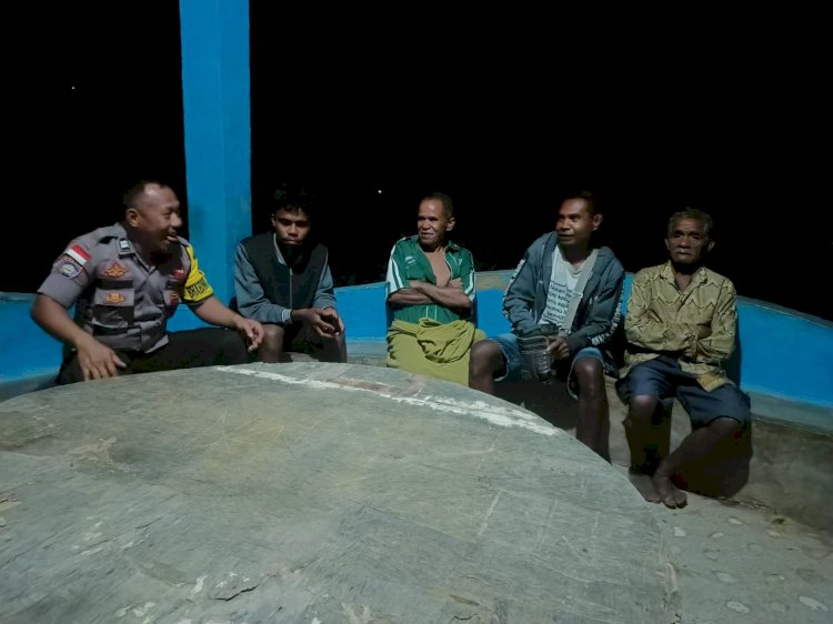 Beri Himbauan Kamtibmas Bagi Warga Desa O'obibi, Bhabinkamtibmas Kecamatan Kot'olin Laksanakan Patroli dan Sambang