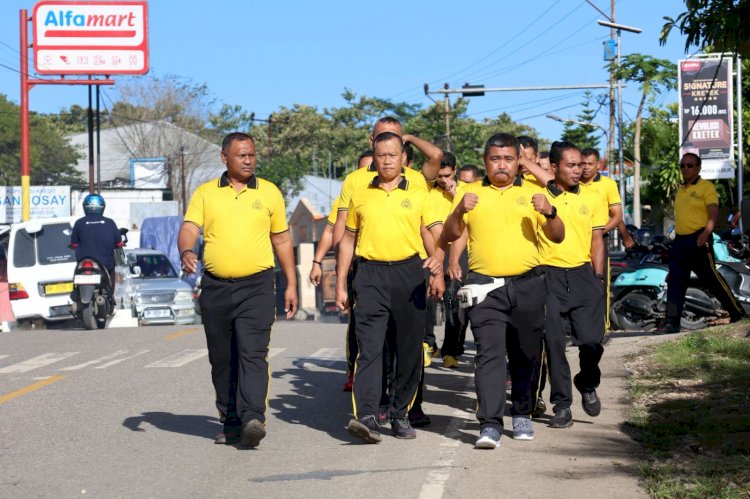 Jaga Kebugaran di Tengah Tugas, Personel Polres TTS Kompak Laksanakan Olahraga Pagi