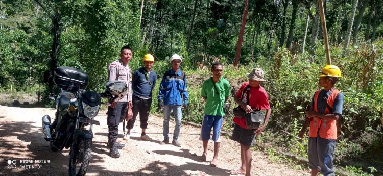 Bhabinkamtibmas Ajak Warga Desa Sebot Berperan Aktif Jaga Keamanan