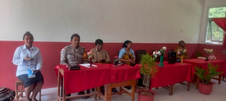 Bhabinkamtibmas Desa Loli Monitoring Pelaksanaan Ujian di SD Inpres Loli, Ajak Sinergi Jaga Kamtibmas di Lingkungan Sekolah
