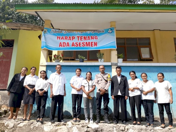 Bhabinkamtibmas Noebana Monitoring Pelaksanaan Ujian di SD Negeri Mnela Petu, Ajak Sinergi Jaga Kamtibmas di Lingkungan Sekolah