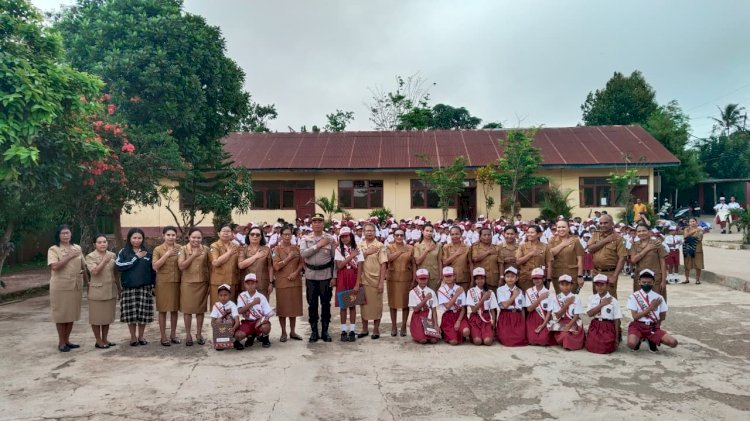 Kasat Binmas Polres TTS Jadi Irup di SD Impres Nifuboko, Sampaikan 5 Pesan Penting bagi Pelajar