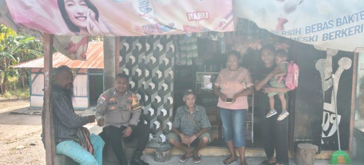 Bhabinkamtibmas Polsek Amanuban Selatan Sambang Desa Mio: Himbau Jaga Kamtibmas dan Hindari Miras