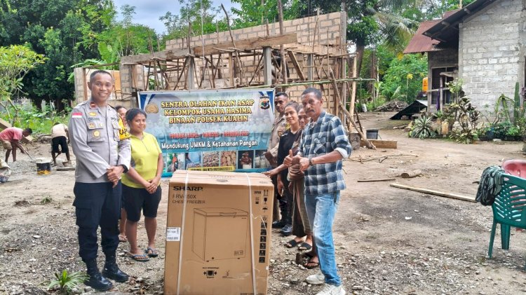 Dukung UMKM, Kapolres TTS Berikan Bantuan Freezer untuk Kelompok Ikan Asap