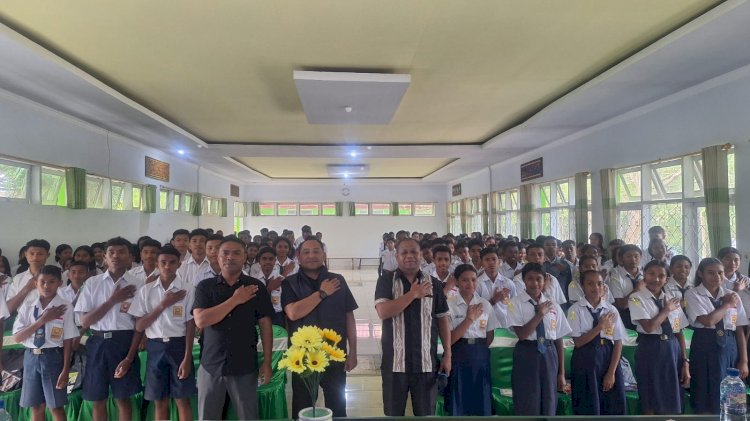 Pencegahan Sejak Dini, Satresnarkoba Polres TTS Edukasi 156 Siswa Baru SMKN 2 Soe tentang Bahaya NAPZA (Narkotika, Psikotropika, dan Zat Adiktif)
