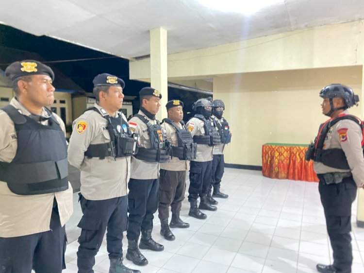 Cegah Kriminalitas Malam Hari, Tim Patroli Perintis Samapta Polres TTS Sisir Objek Vital dan Pusat Keramaian di Kota Soe