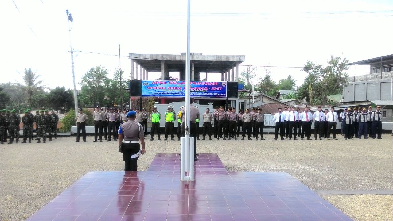 Dimulainya  Ops Zebra Turangga 2017, Polres TTS  Laksanakan  Apel Gelar Pasukan
