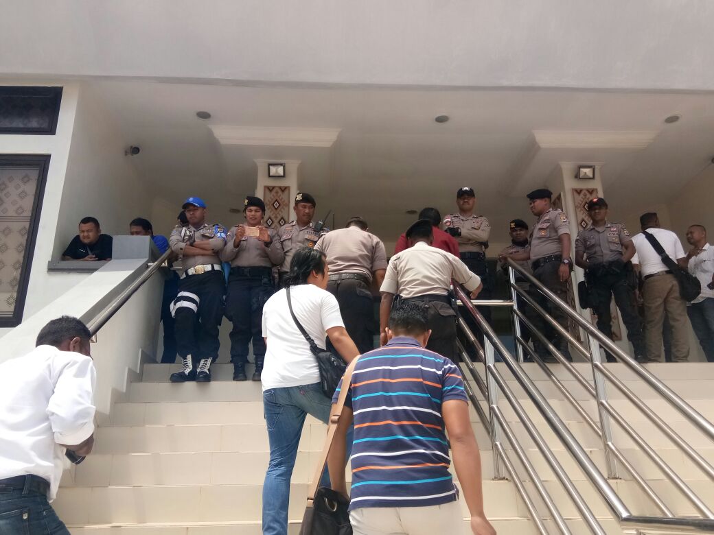 Sejumlah Personil Polres TTS Dikerahkan Melaksanakan Pengamanan Unras Damai